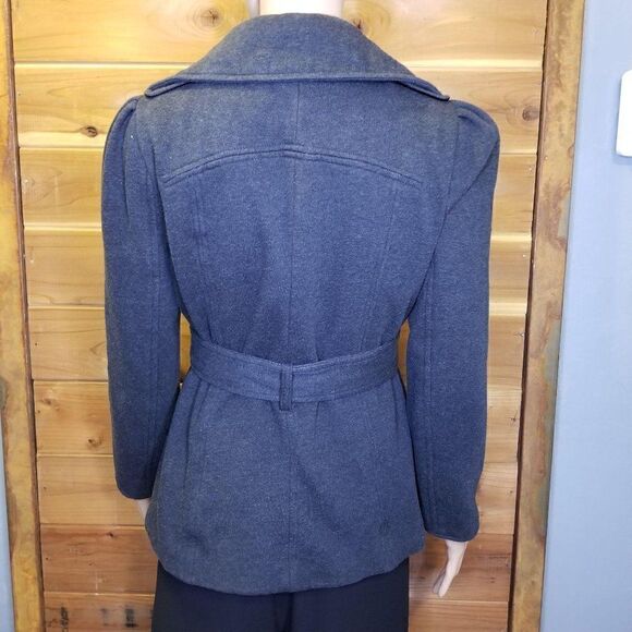 Kenneth
Cole Reaction Jacket (size S) - Picture 5 of 8